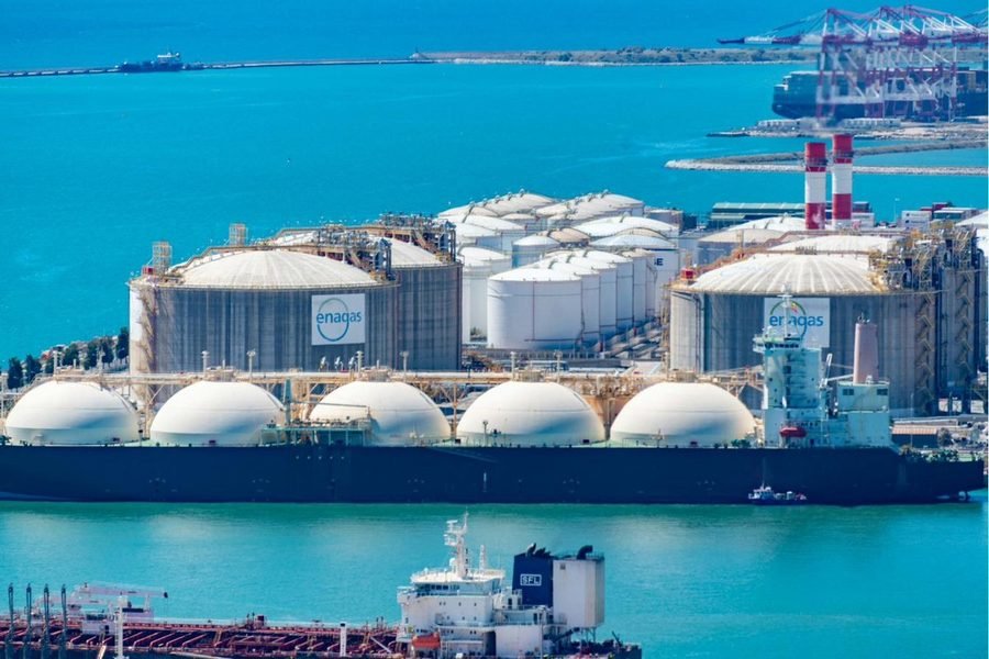 LNG Storage Tanks at export terminal